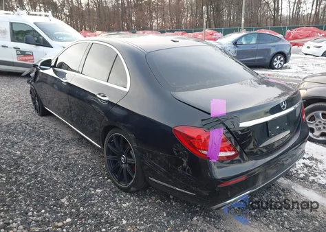 2017 Mercedes-Benz E 300 4Matic из США, поврежденный, VIN WDDZF4KB8HA211812